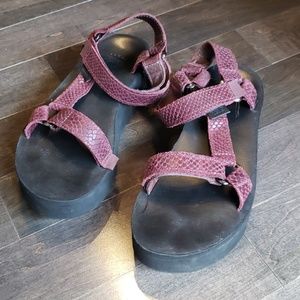 Teva Snake Flatform Sandals